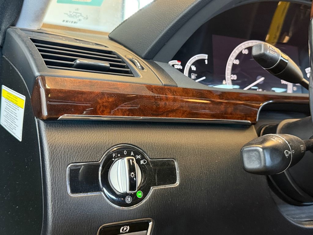 Used 2012 Mercedes-Benz S 550 image 21