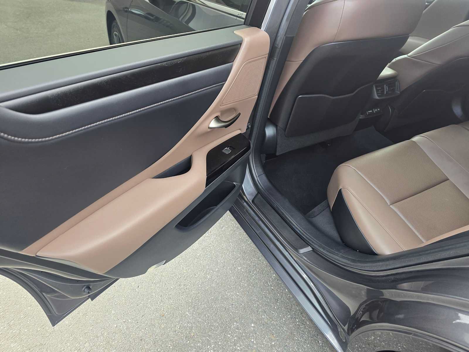 Certified 2023 Lexus ES 350 w/ Premium Package FWD image 15