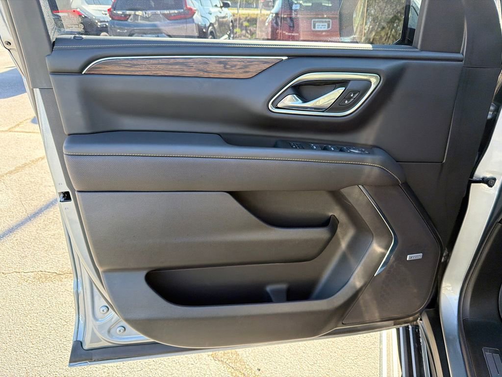 Used 2024 Chevrolet Tahoe Premier w/ Advanced Technology Package image 10