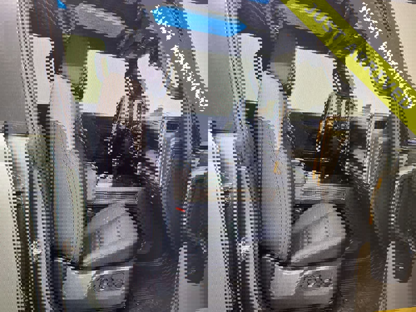 Used 2024 GMC Hummer EV 3X w/ LPO, Illumination Package image 8