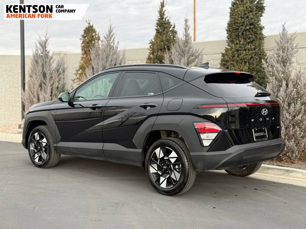 Used 2025 Hyundai Kona SEL image 5