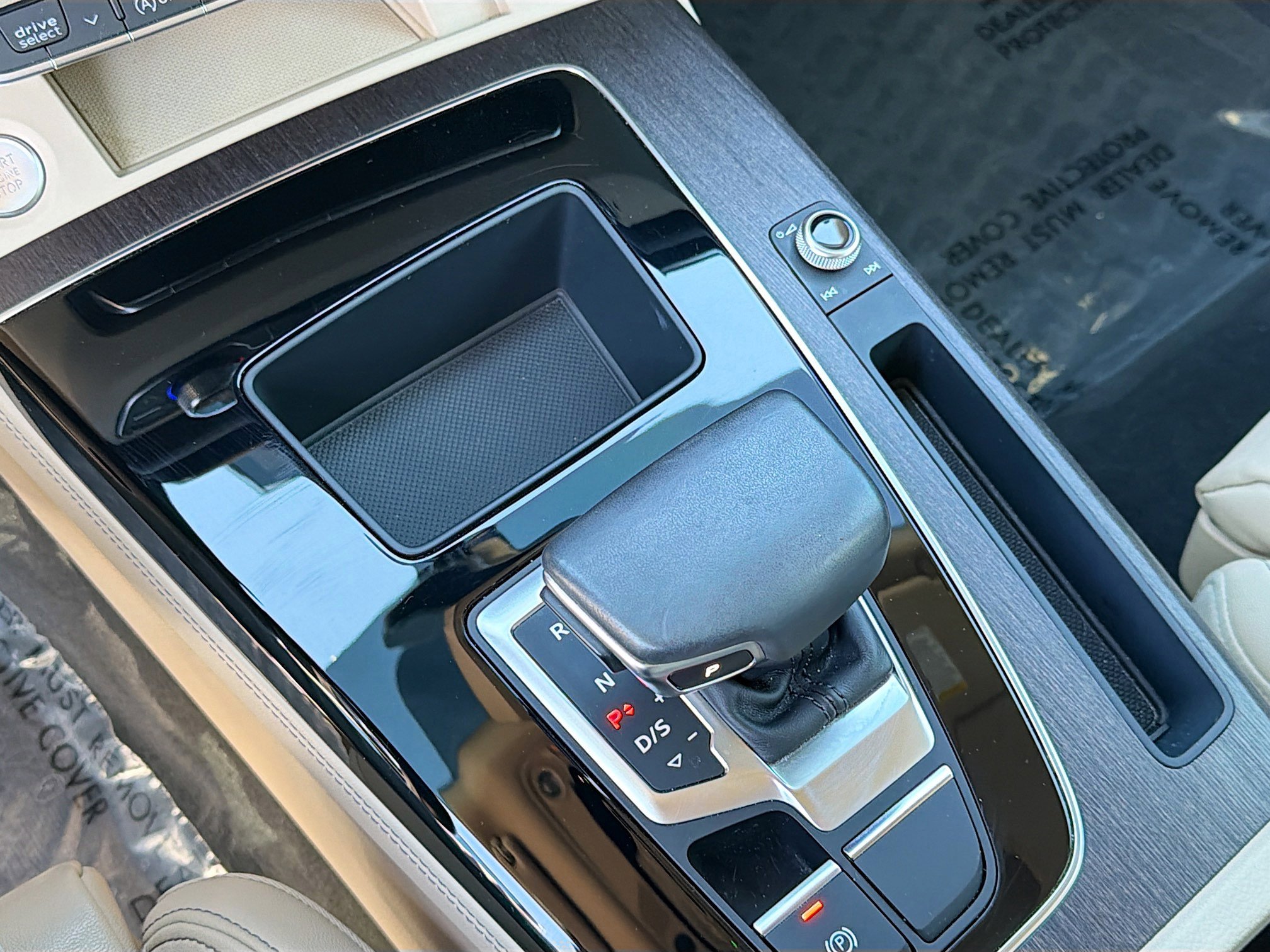 Used 2021 Audi Q5 Premium Plus w/ Premium Plus Package image 29