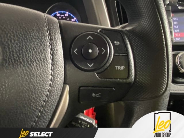 Used 2017 Toyota RAV4 LE w/ Carpet Mat Package AWD/4WD image 17