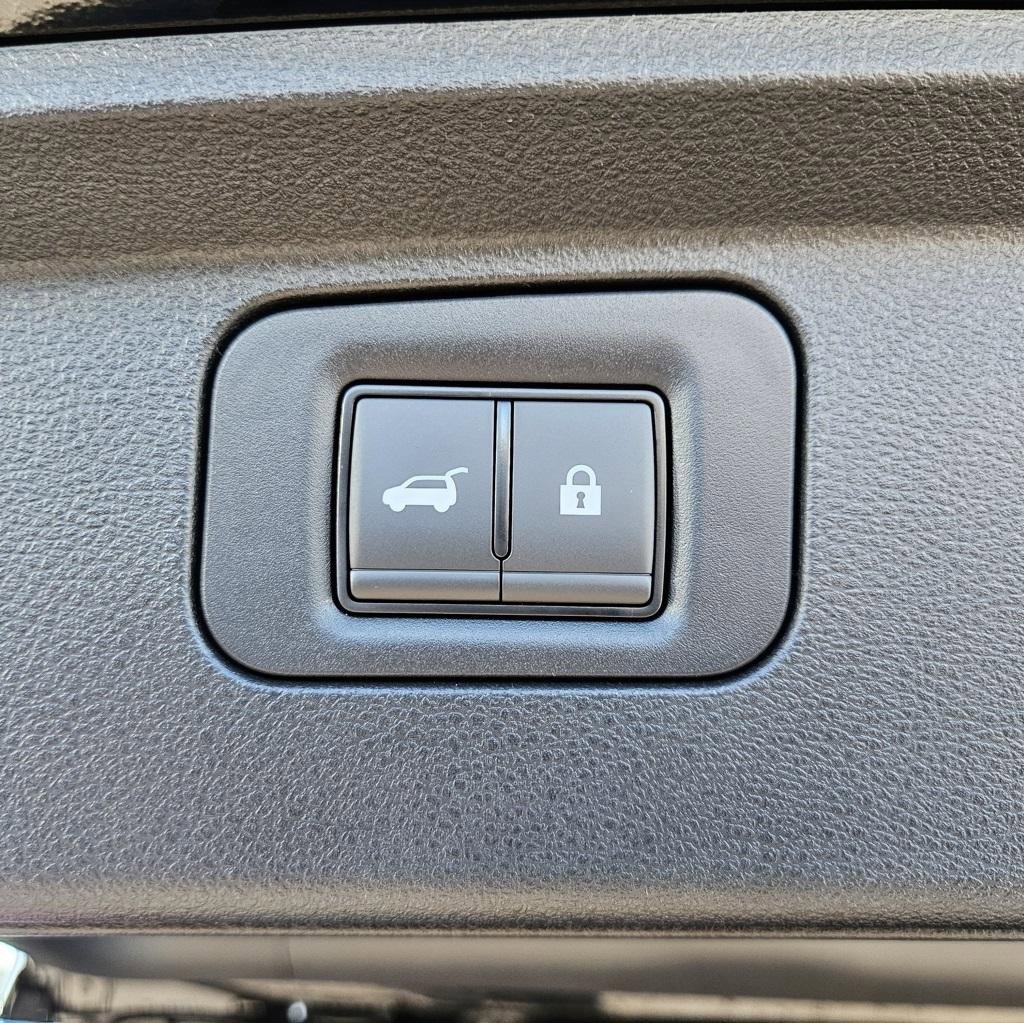 New 2026 Nissan Armada PRO-4X w/ Captain's Chari Seat Package image 21