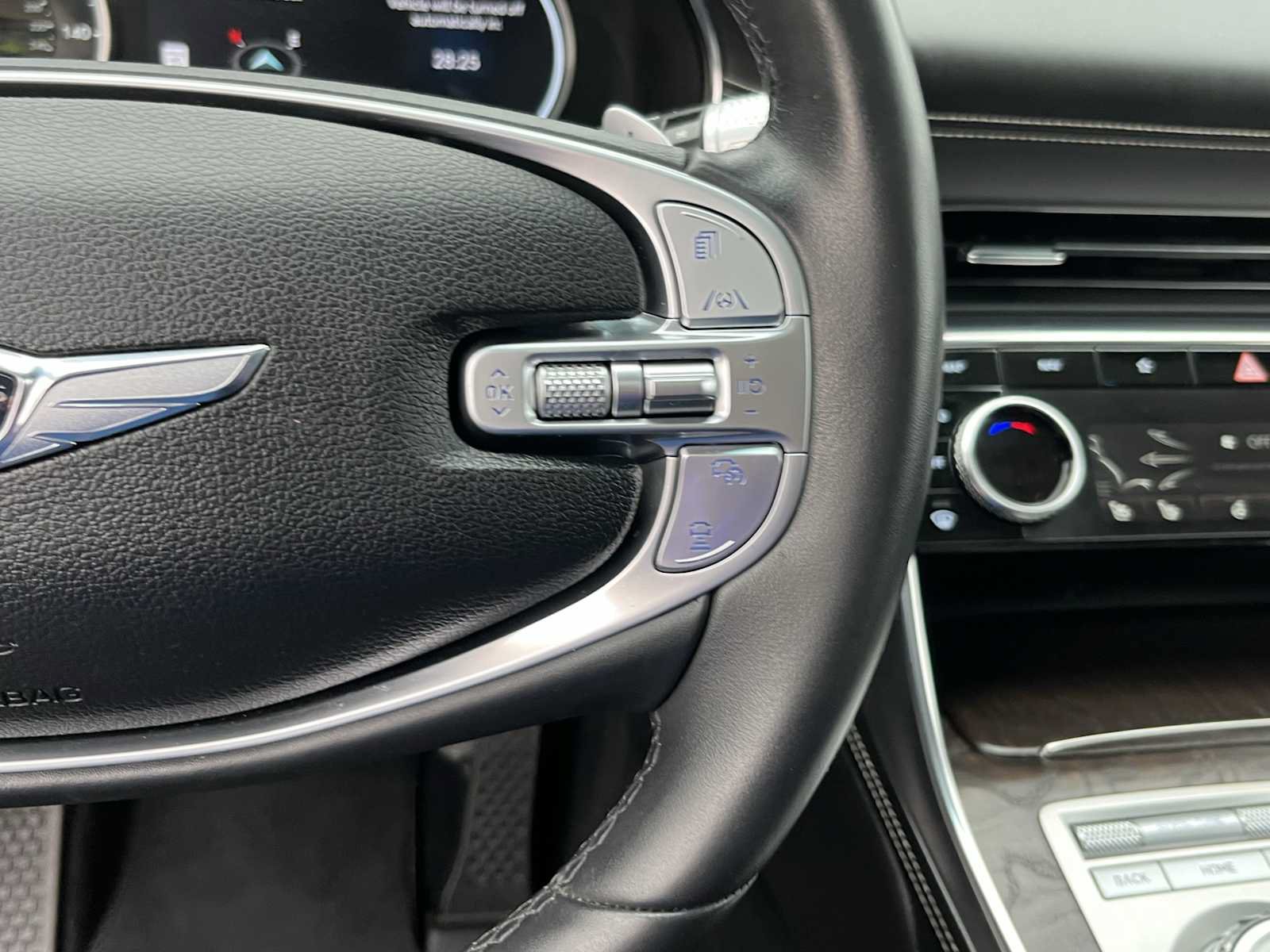 Used 2024 Genesis GV80 3.5T AWD/4WD image 24