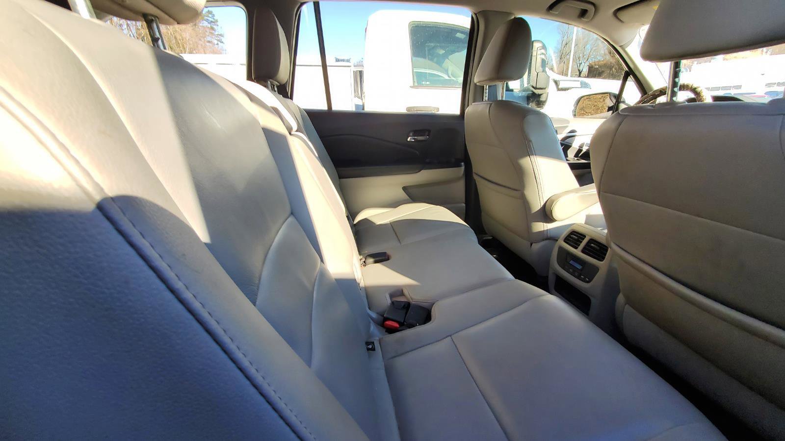 Used 2016 Honda Pilot EX-L image 6