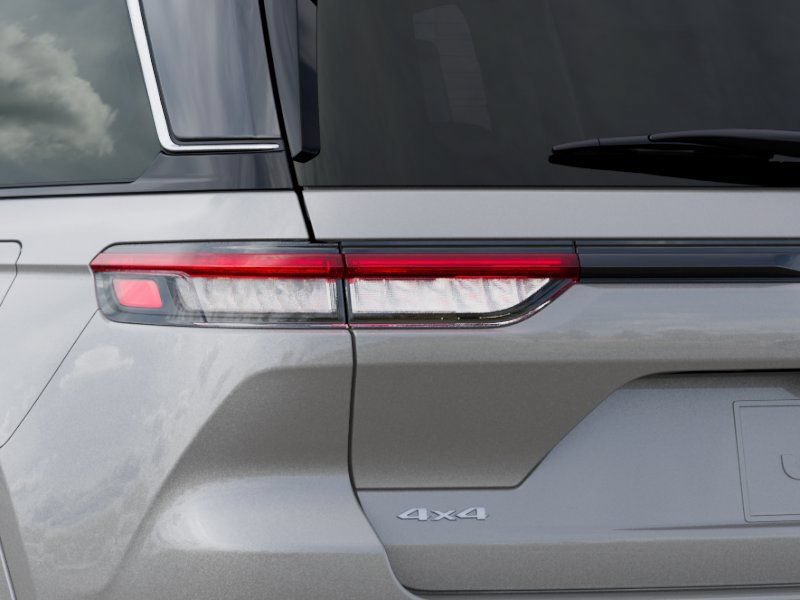 New 2025 Jeep Grand Cherokee Summit AWD/4WD image 9
