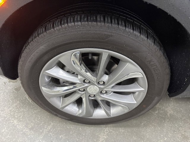 Used 2023 Buick Encore GX Essence w/ Experience Buick Package image 31