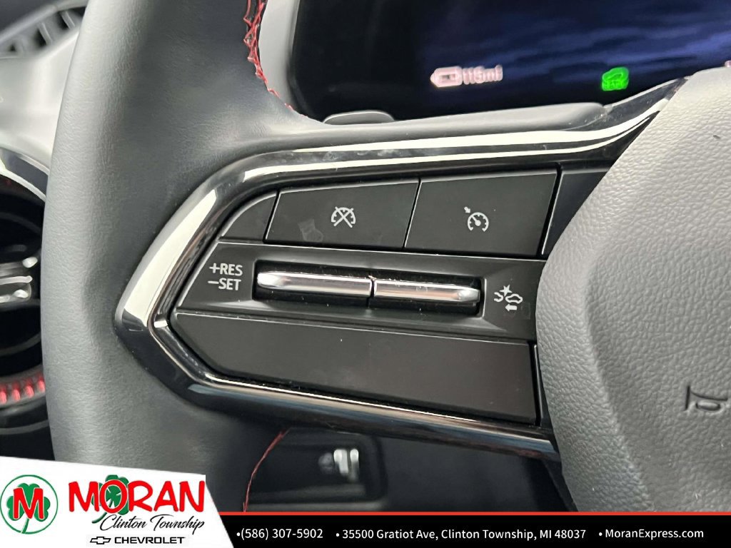 Certified 2024 Chevrolet Equinox EV RS FWD image 25