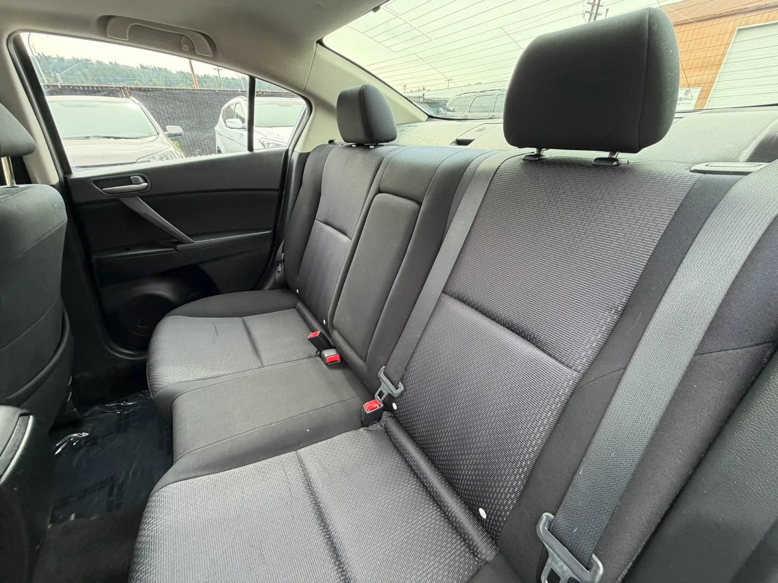 Used 2010 MAZDA MAZDA3 i Touring FWD image 22