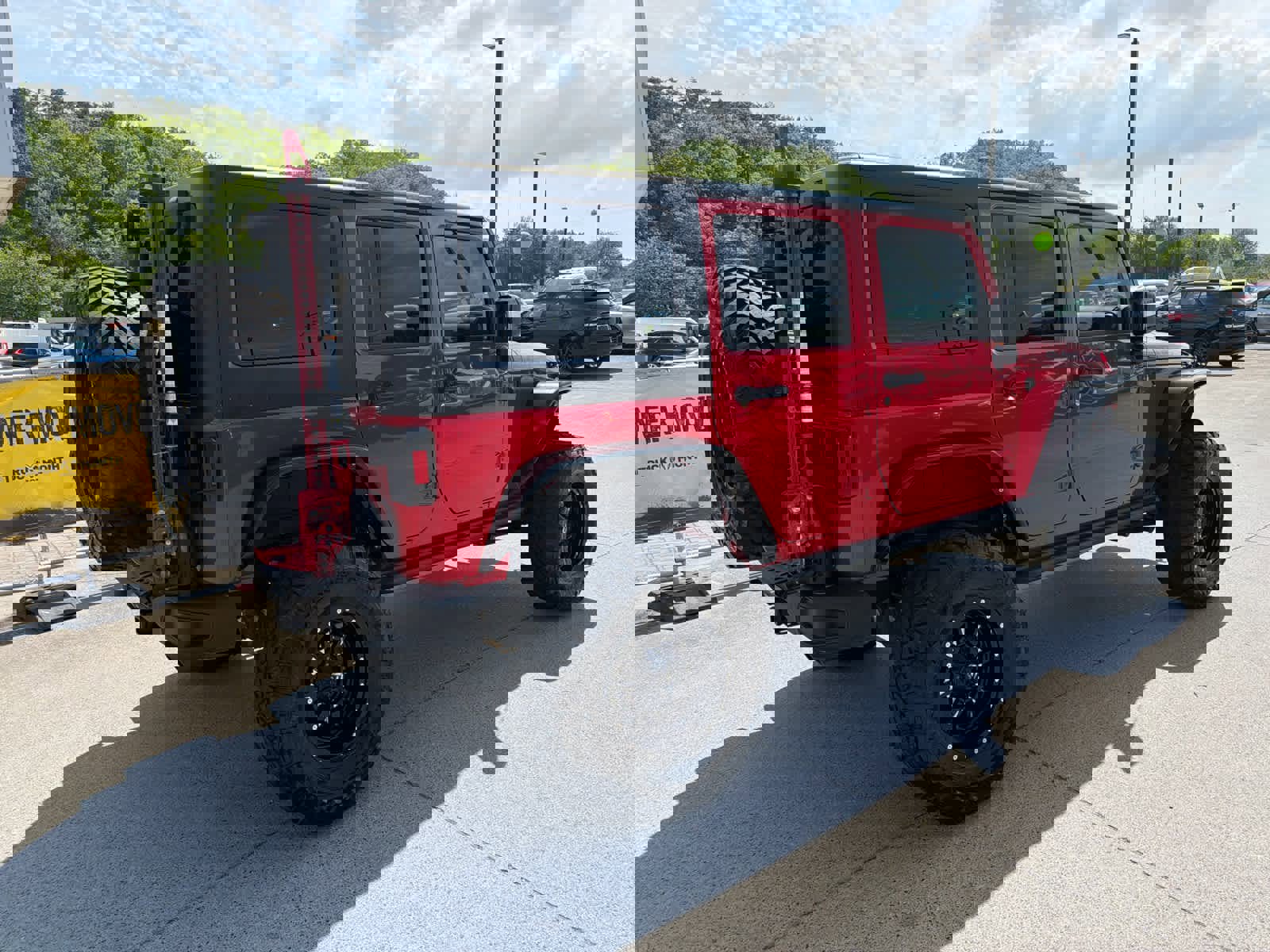 Used 2015 Jeep Wrangler Unlimited Rubicon image 6