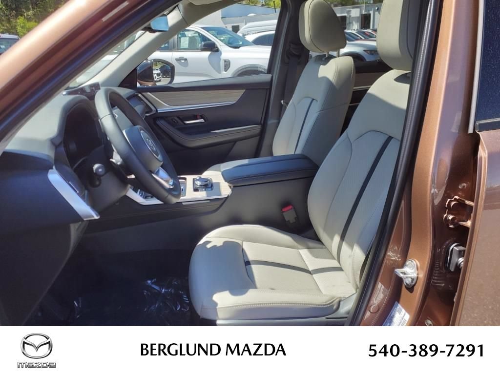 New 2025 MAZDA CX-70 Plug-In Hybrid w/ Premium Pkg AWD/4WD image 6