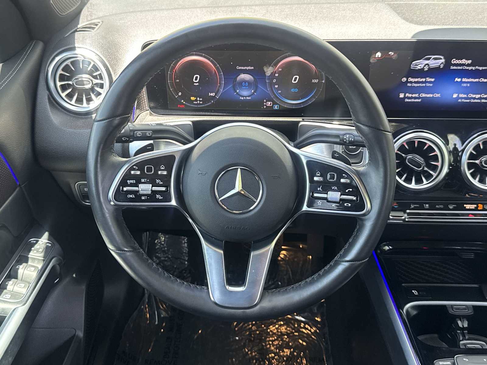 Used 2023 Mercedes-Benz EQB 300 4MATIC w/ Exclusive Package image 18
