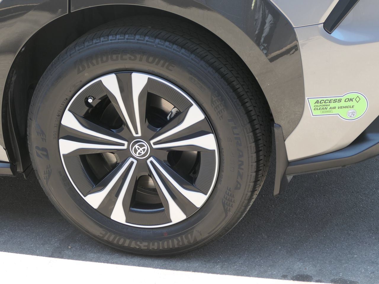 Used 2023 Toyota bZ4X FWD w/ Weather Package image 10