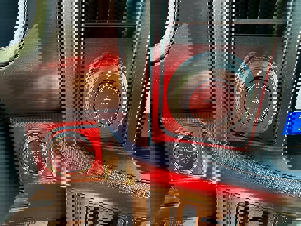 New 2025 Ford F150 Lariat w/ Equipment Group 501A Mid image 11