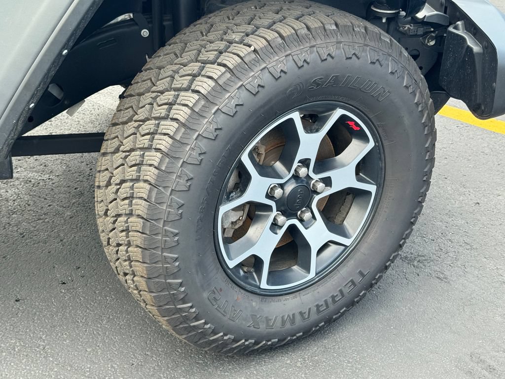 Used 2022 Jeep Wrangler Unlimited Rubicon AWD/4WD image 9