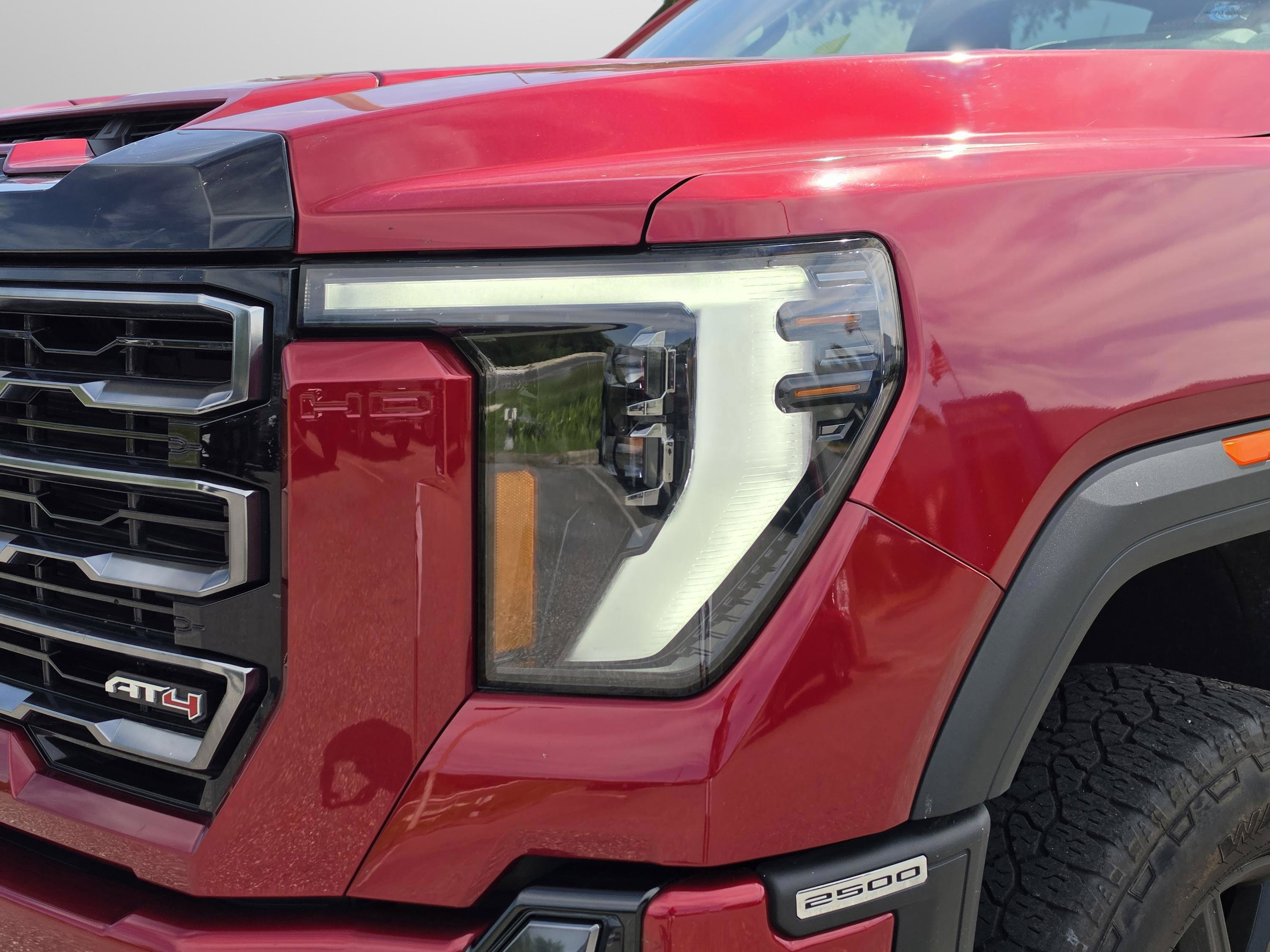 Used 2024 GMC Sierra 2500 AT4 w/ AT4 Premium Plus Package AWD/4WD image 39