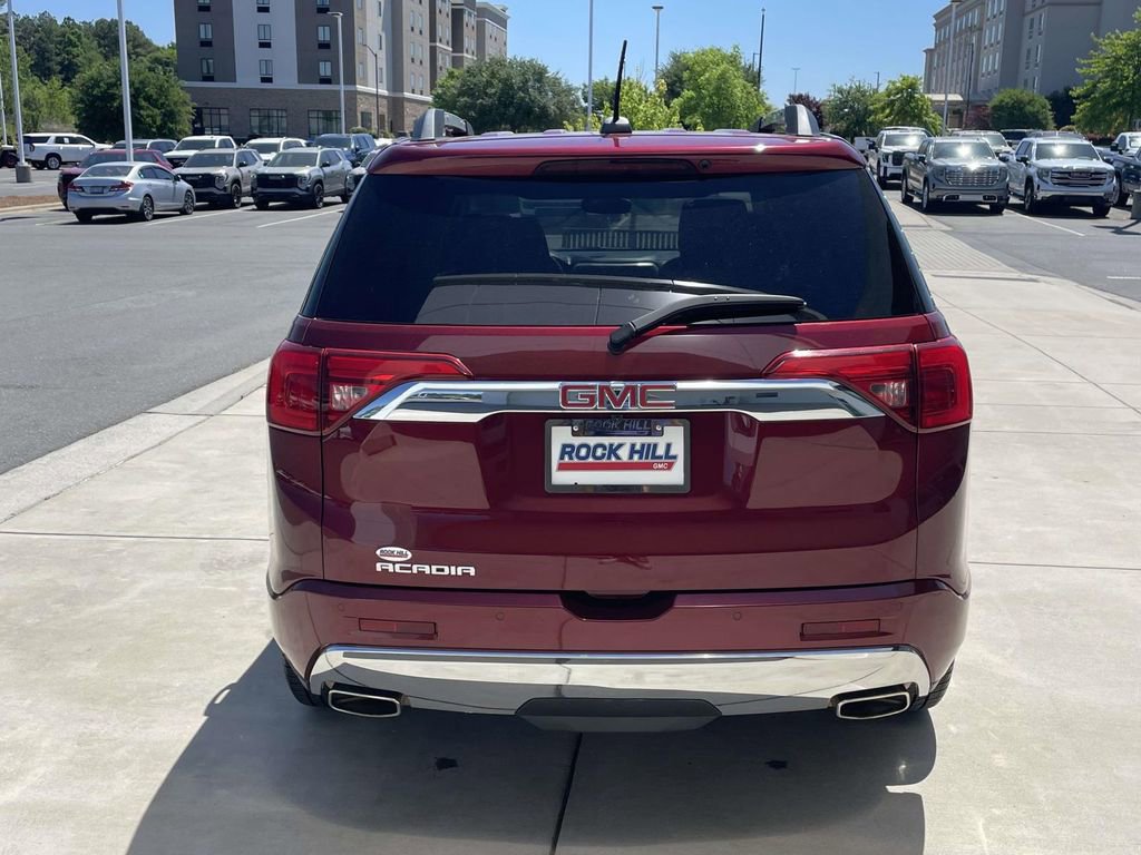 Used 2017 GMC Acadia Denali w/ Technology Package FWD image 7