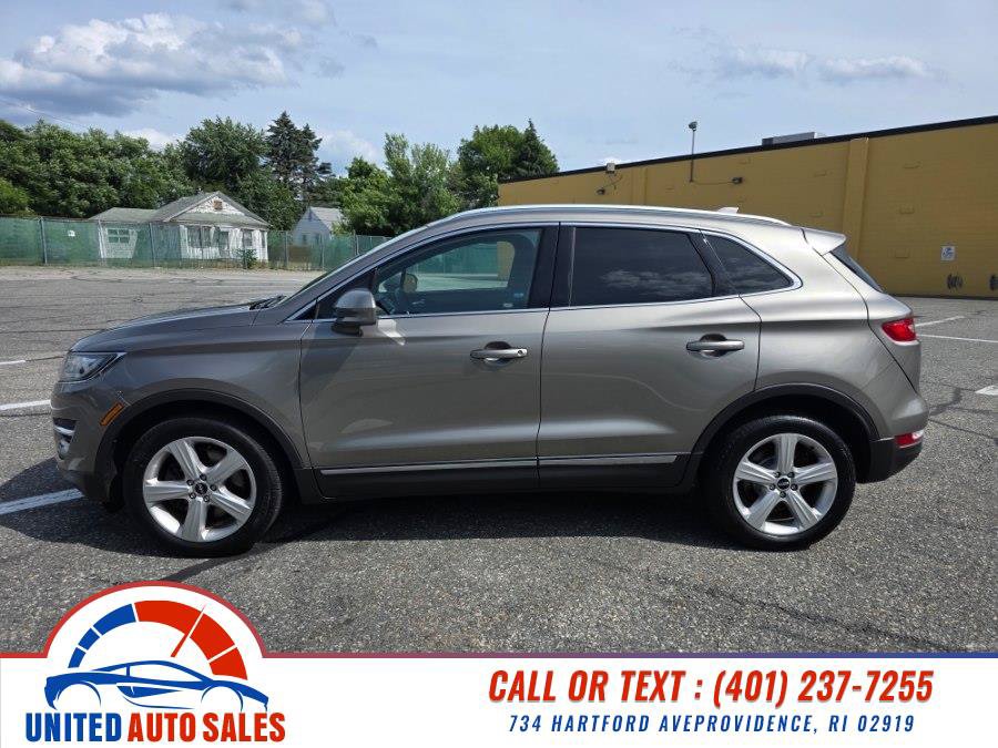 Used 2017 Lincoln MKC Premiere AWD/4WD image 2