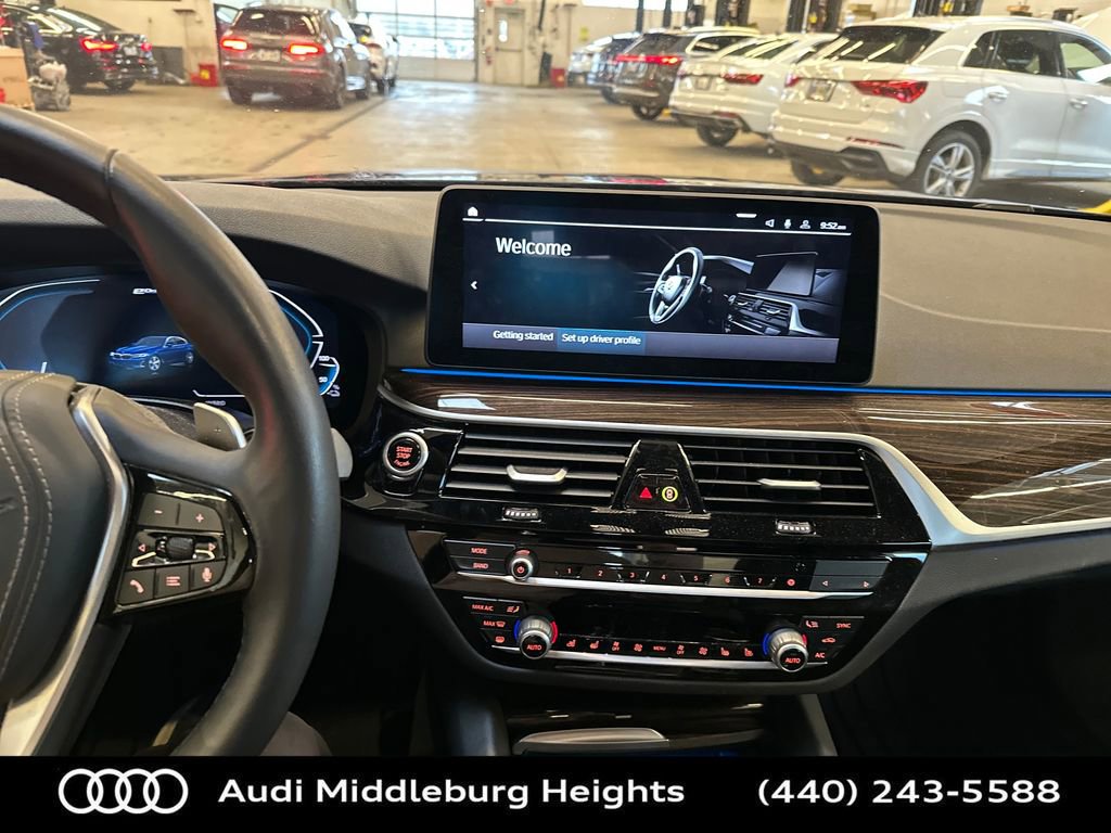 Used 2023 BMW 530e xDrive w/ Luxury Seating Package image 13