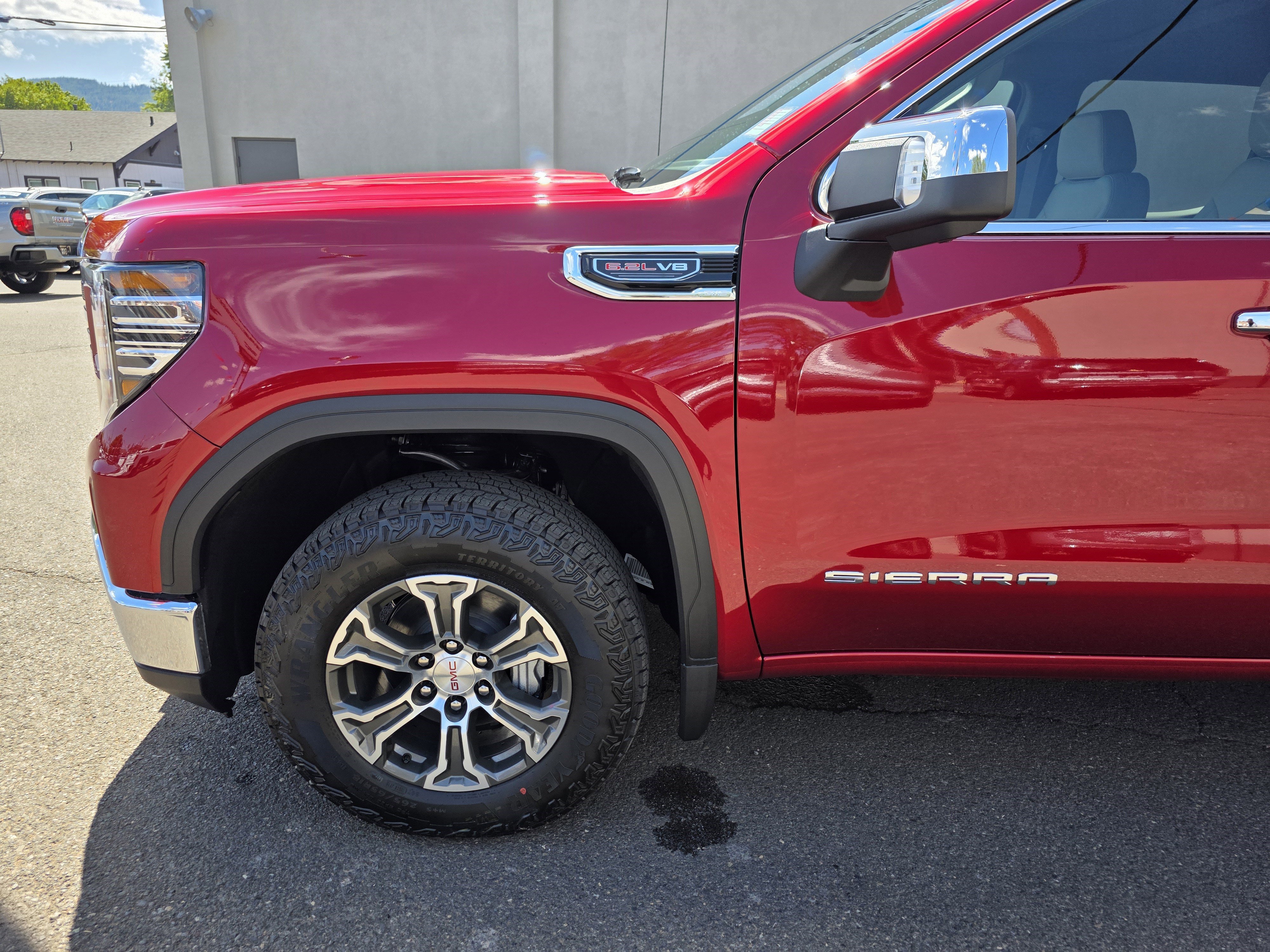 New 2026 GMC Sierra 1500 SLT w/ SLT Convenience Package image 13