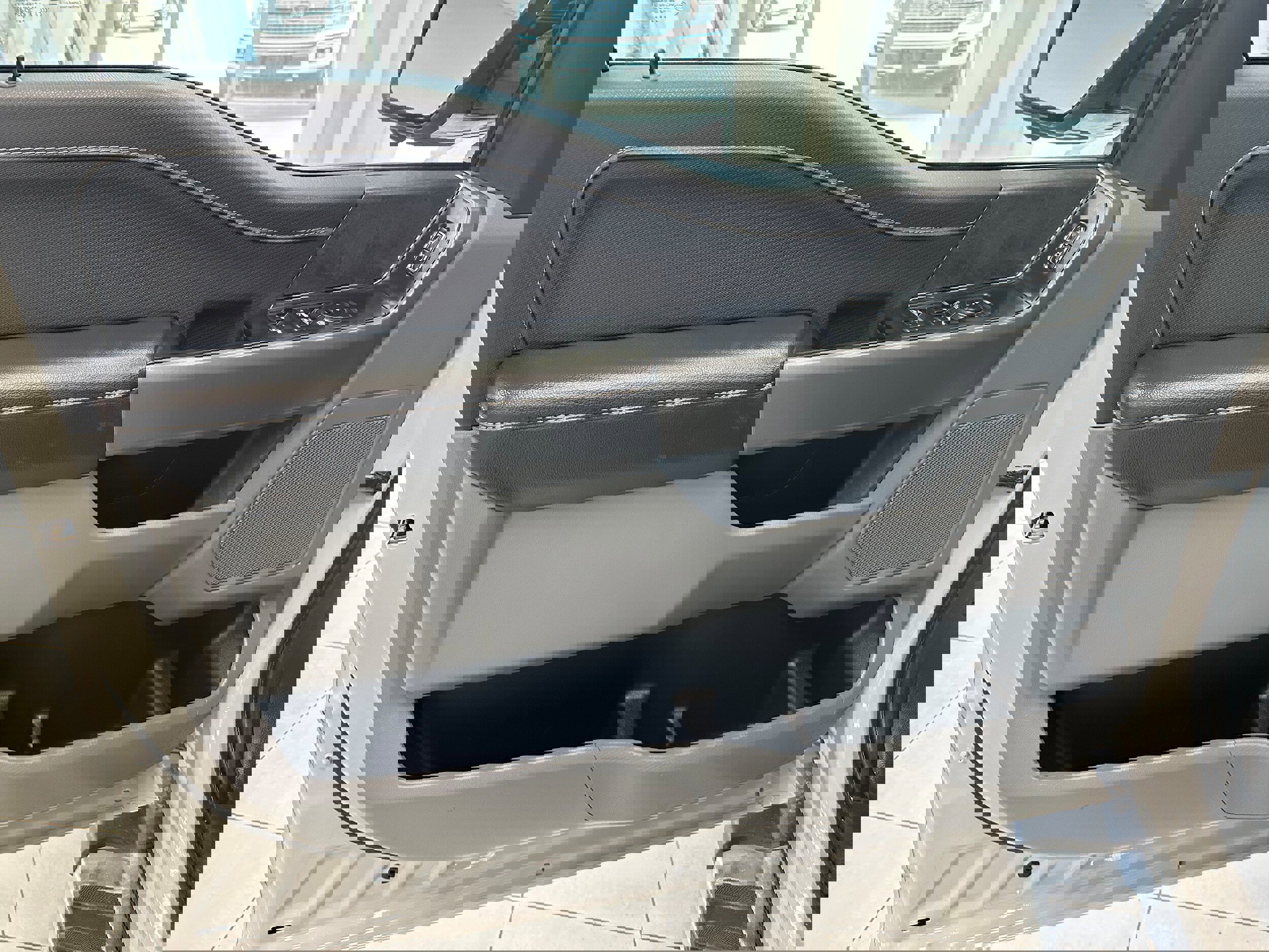 Used 2024 Ford F150 XLT w/ Equipment Group 302A MID image 12