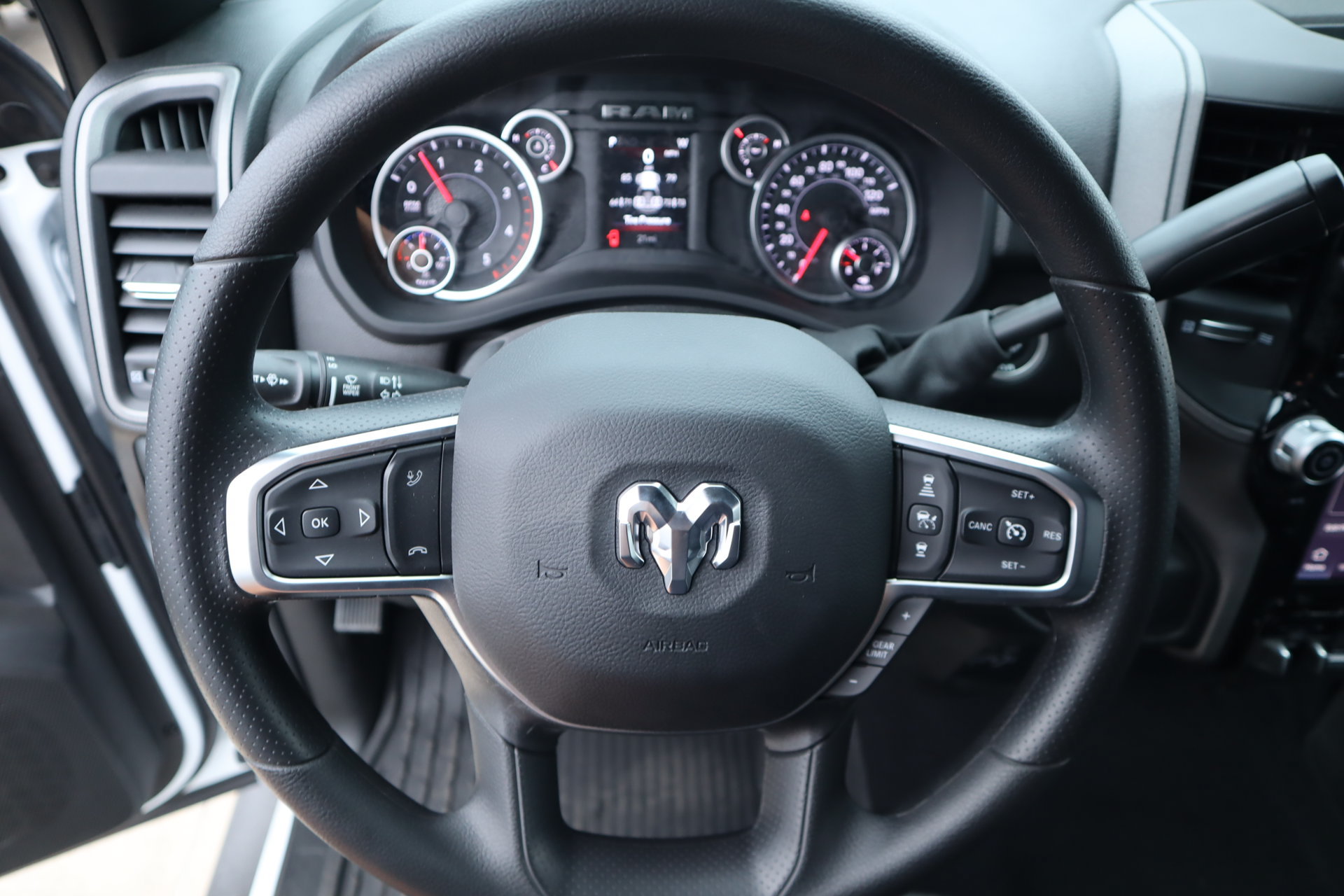 New 2027 RAM 3500 Tradesman AWD/4WD image 3