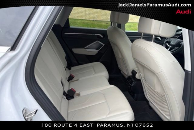 Used 2024 Audi Q3 2.0T Premium w/ Convenience Package AWD/4WD image 19