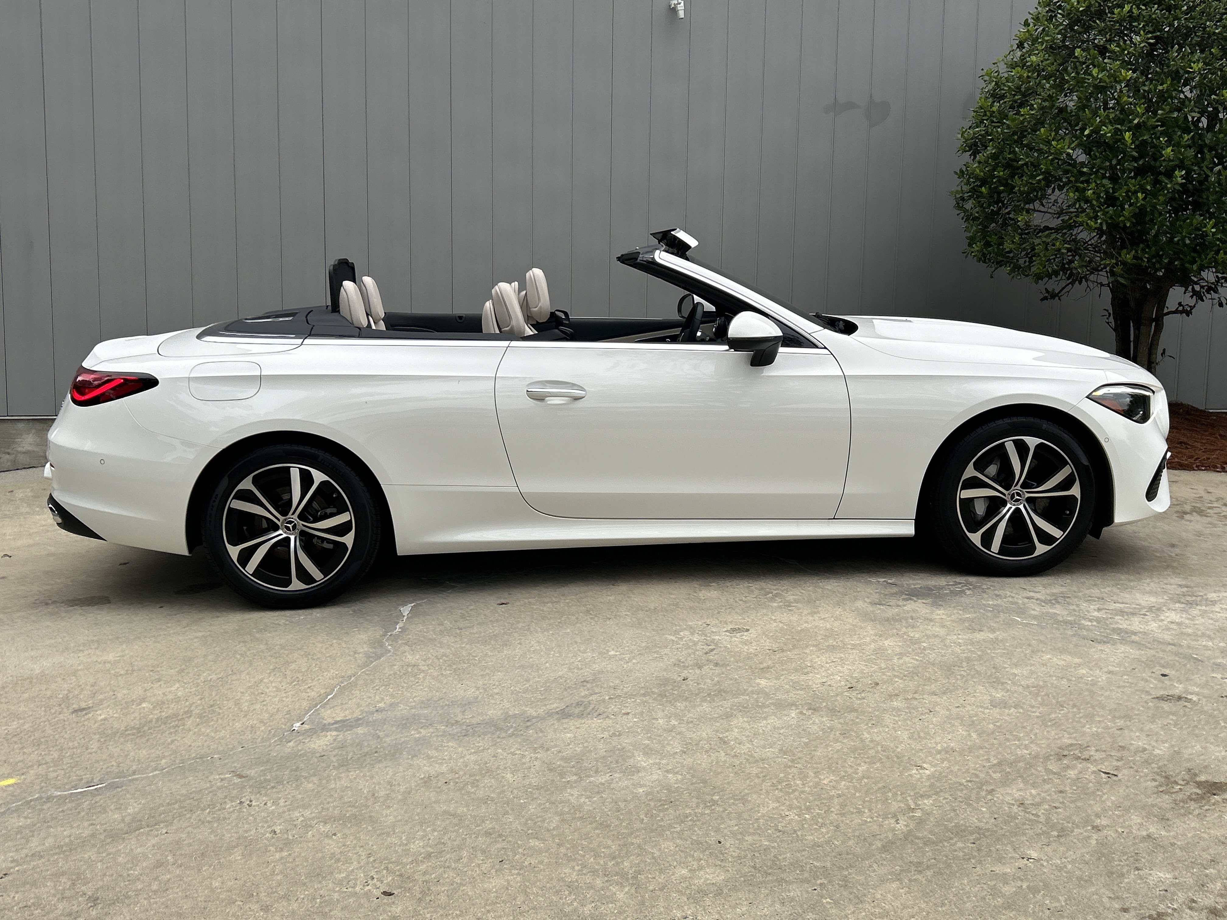 Certified 2025 Mercedes-Benz CLE 300 4MATIC Cabriolet image 9
