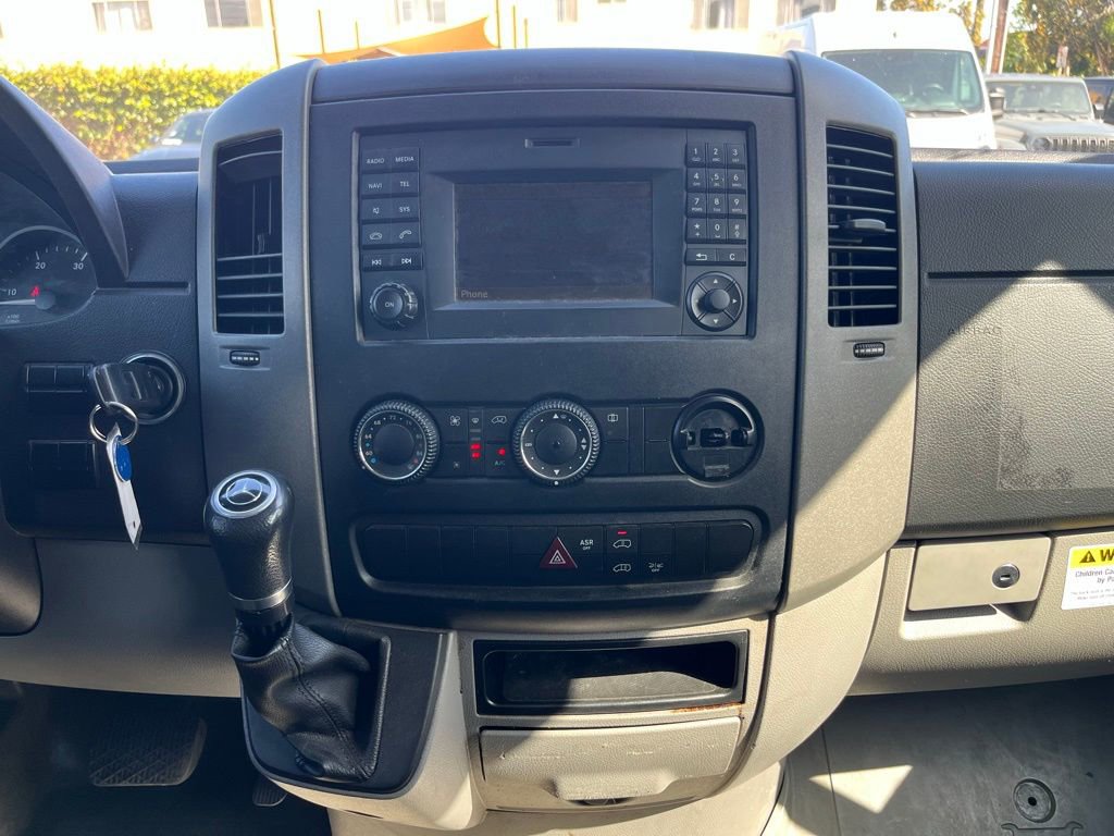 Used 2018 Mercedes-Benz Sprinter 2500 image 18