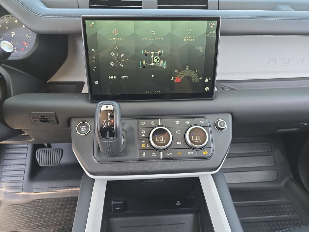 Certified 2025 Land Rover Defender 90 X-Dynamic SE AWD/4WD image 20