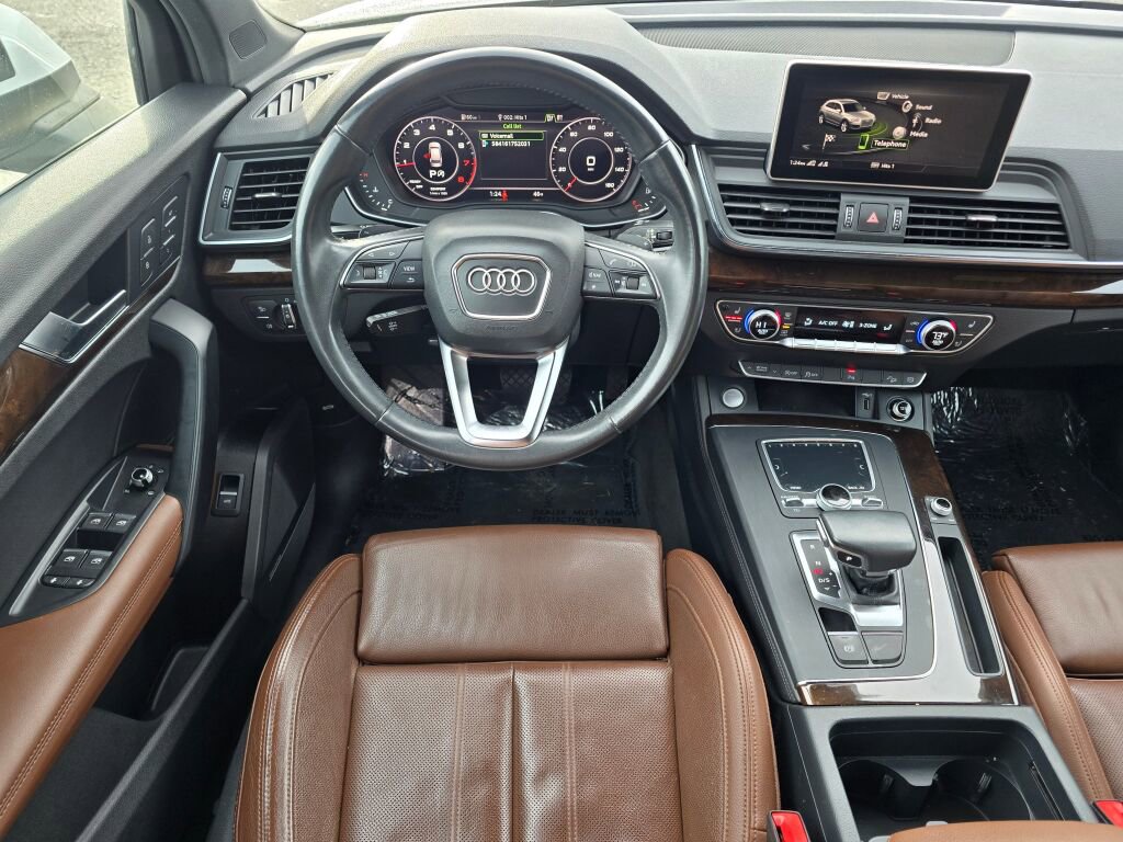 Used 2019 Audi Q5 2.0T Premium Plus w/ Premium Plus Package image 2