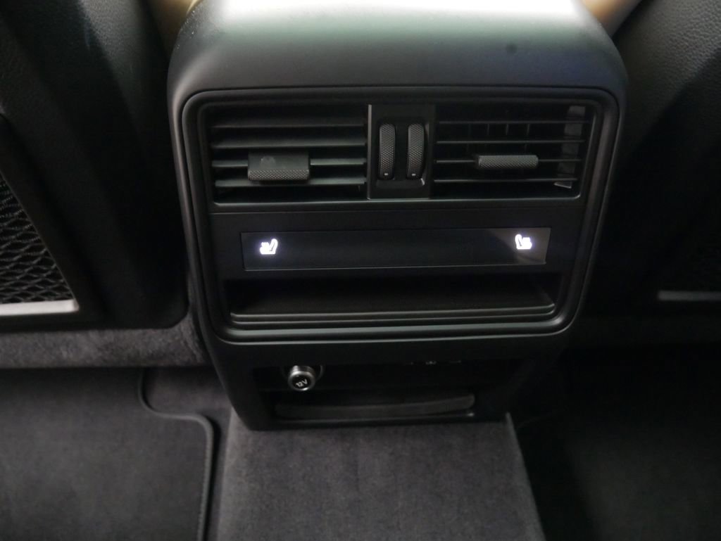 Certified 2024 Porsche Cayenne S AWD/4WD image 29