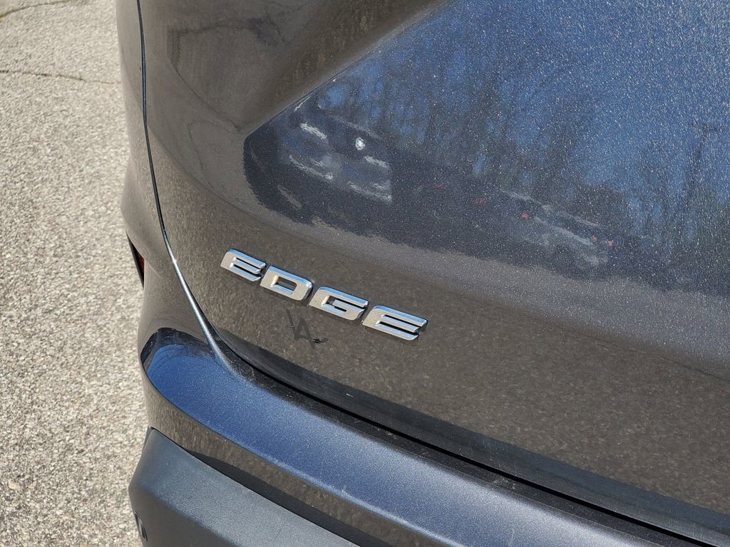 Used 2020 Ford Edge SEL w/ Convenience Package AWD/4WD image 7