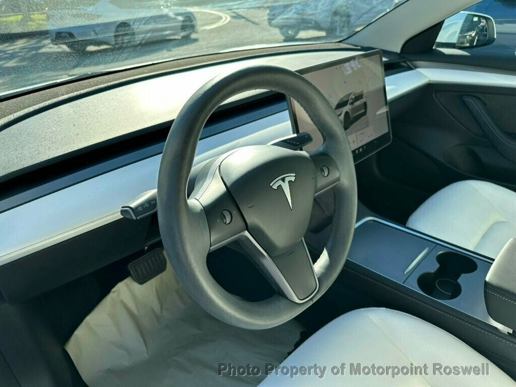 Used 2023 Tesla Model 3 Standard Range RWD image 8
