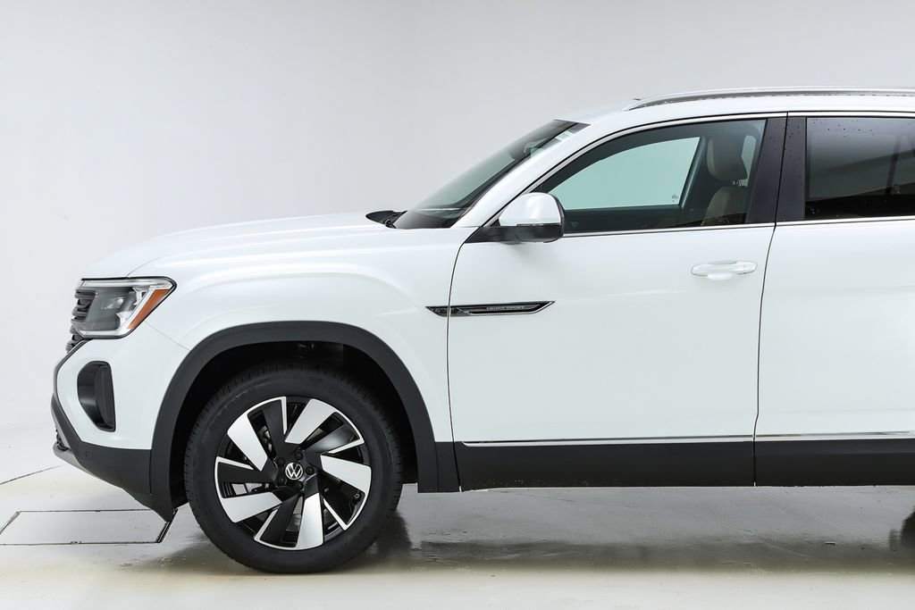 New 2026 Volkswagen Atlas Cross Sport SEL image 3