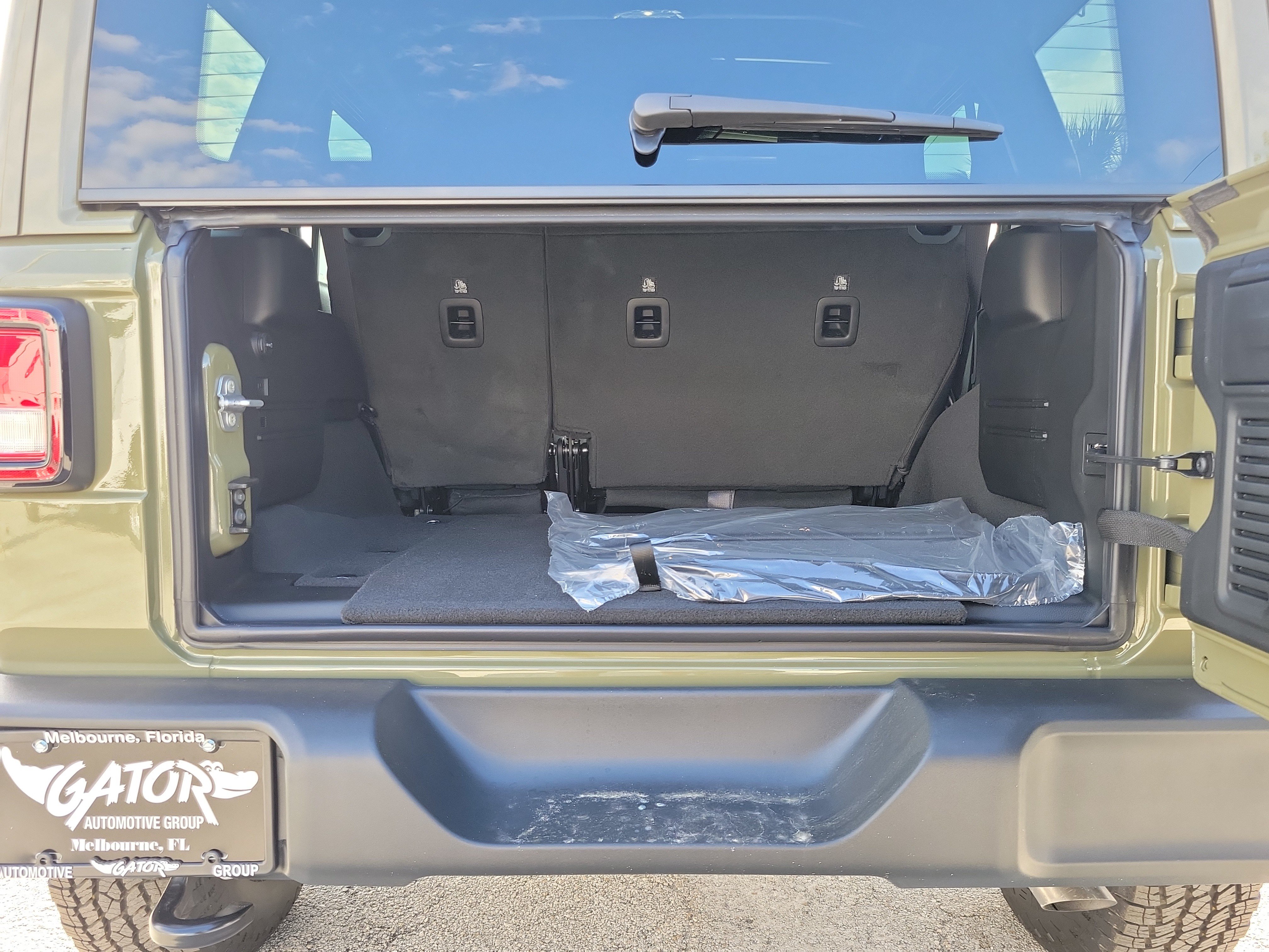 New 2026 Jeep Wrangler Unlimited Sport AWD/4WD image 8