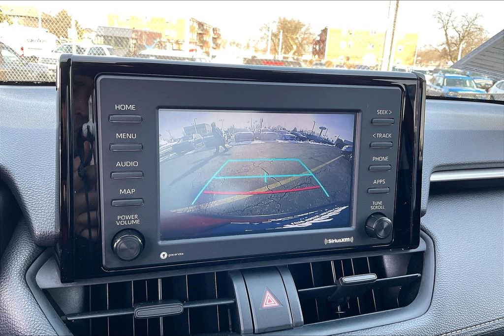 Used 2022 Toyota RAV4 XLE image 19