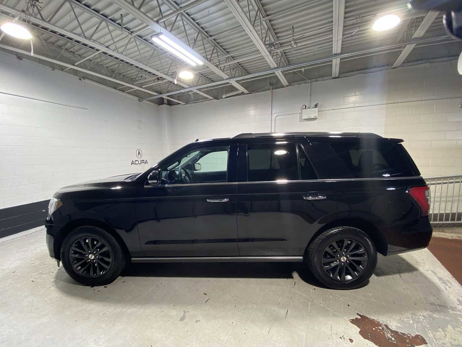 Used 2019 Ford Expedition Limited AWD/4WD image 3