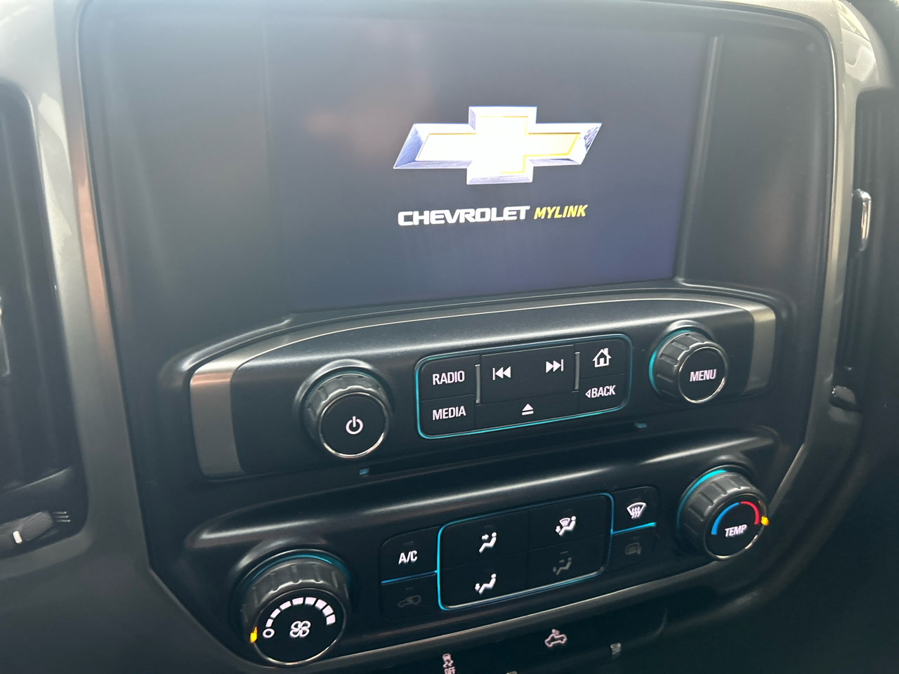 Used 2018 Chevrolet Silverado 1500 LT image 15