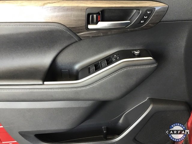 Used 2023 Toyota Highlander Limited image 36