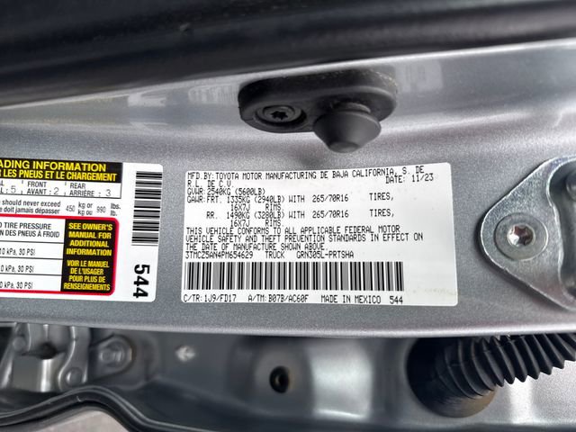 Used 2023 Toyota Tacoma TRD Off-Road image 21