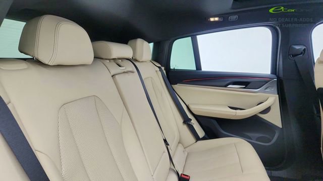 Used 2025 BMW X4 M40i w/ Premium Package image 26