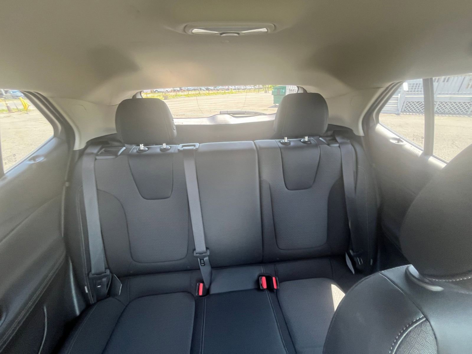 Used 2025 Buick Encore GX Preferred FWD image 36