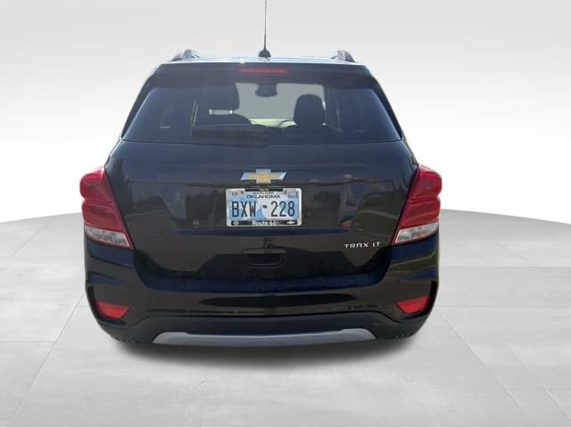 Used 2019 Chevrolet Trax LT w/ LT Convenience Package FWD image 4