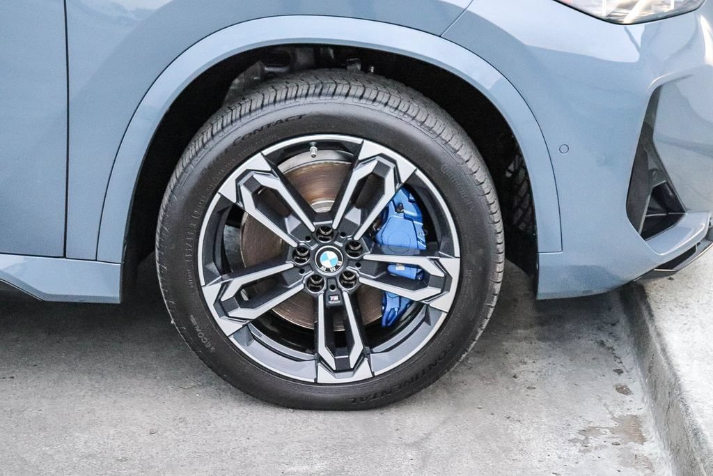 Used 2024 BMW X1 M35i w/ Shadowloine Package AWD/4WD image 11
