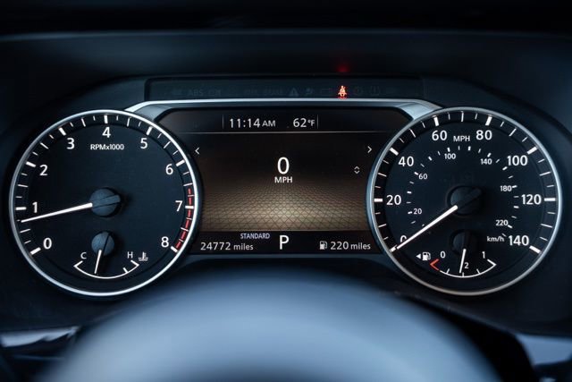 Used 2025 Nissan Pathfinder SV image 15