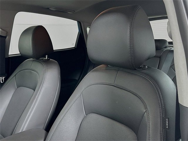 Used 2022 Hyundai Kona Limited image 22