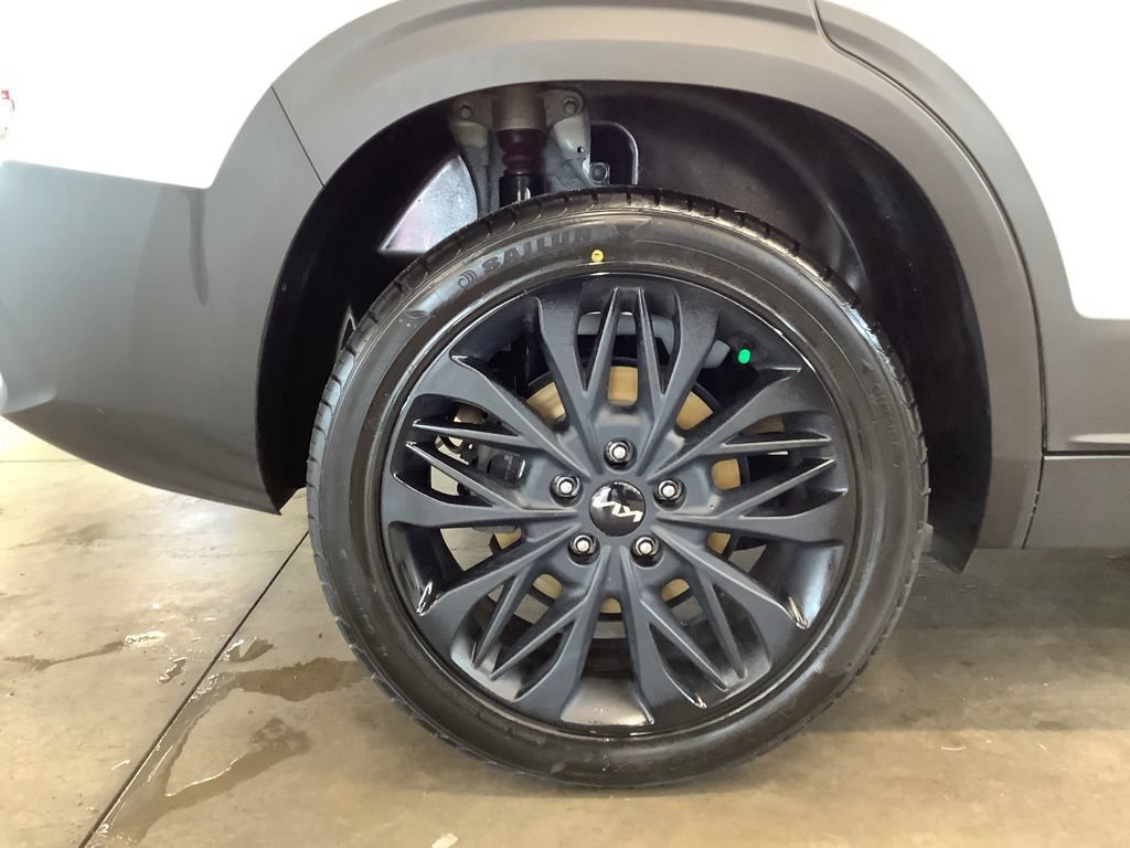 Certified 2023 Kia Seltos Nightfall Edition AWD/4WD image 20