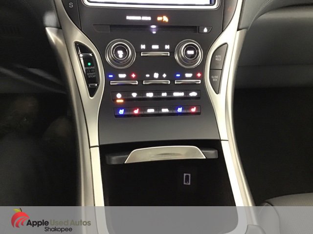 Used 2019 Lincoln Nautilus Reserve image 16